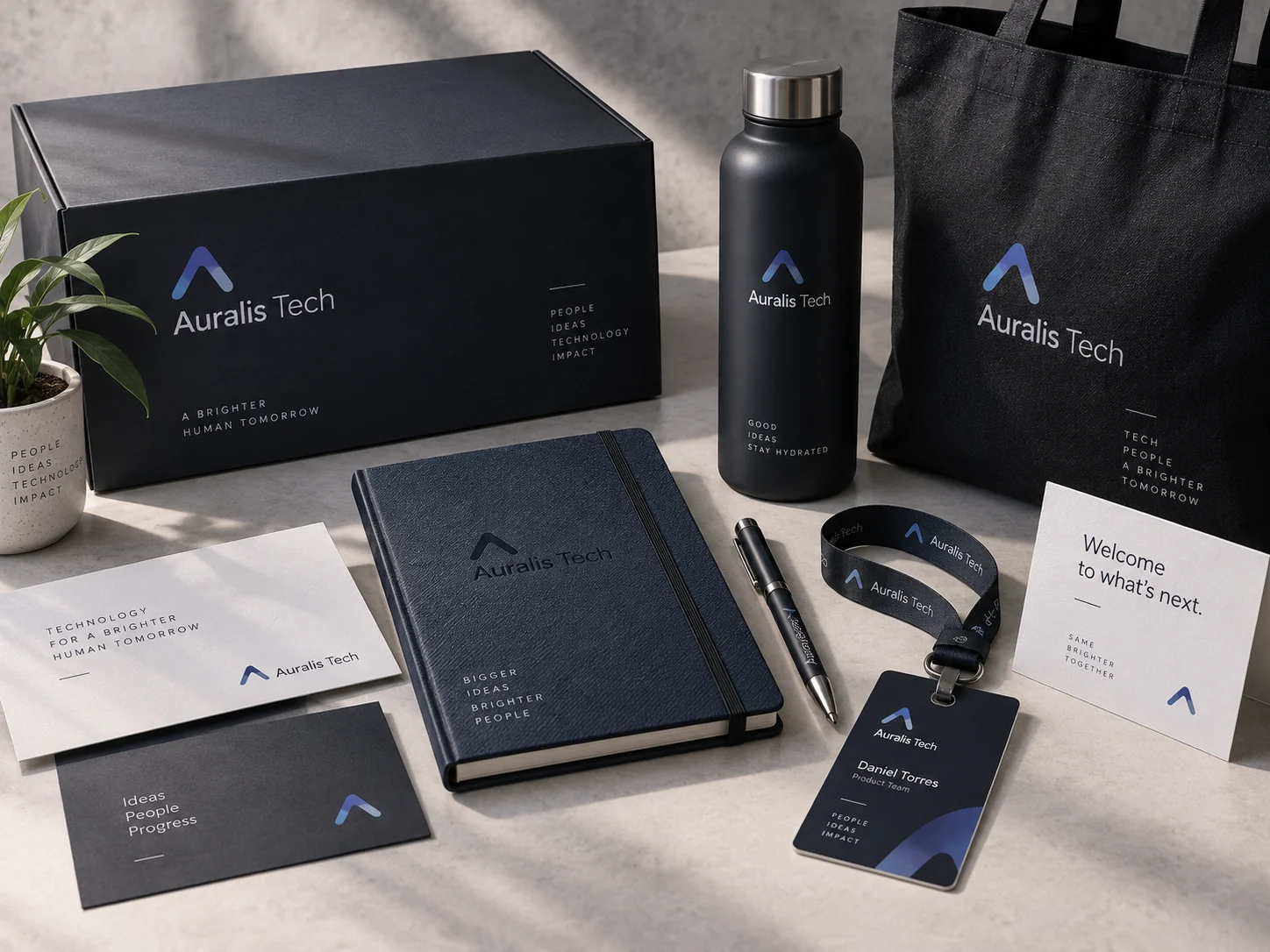 Kit corporativo Auralis Tech con libreta, termo, tote bag y gafete